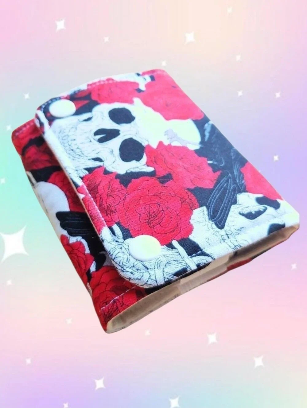 Essential Oil Roller Bottle Wallet - Skulls And Roses